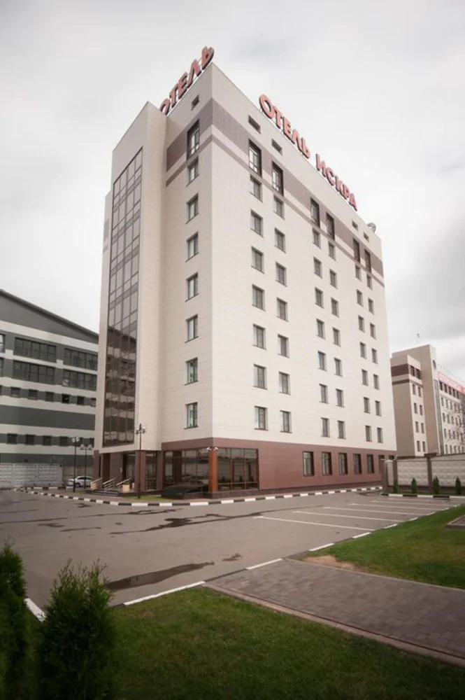 Iskra Hotel