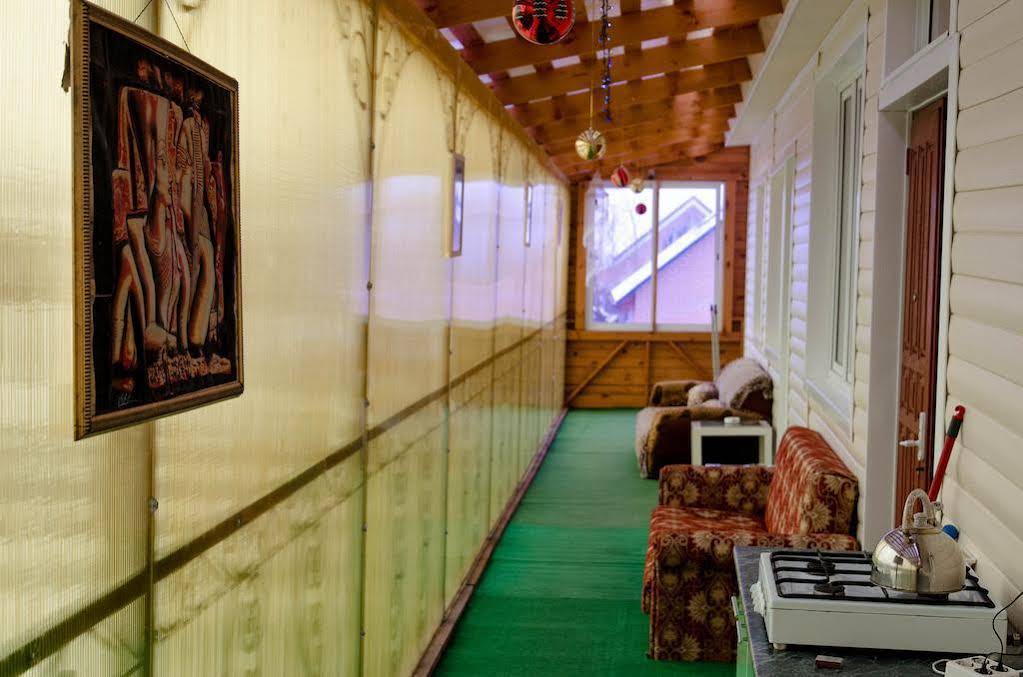Vostryakovo Guest House