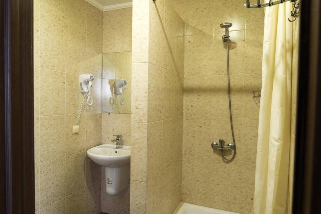 Duet Hotel