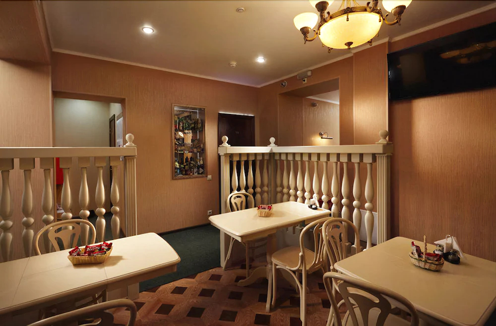 Kroshka Enot Hotel