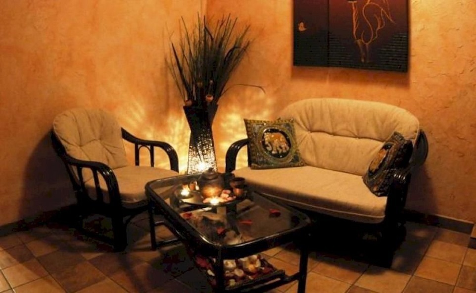 B60 Hotel