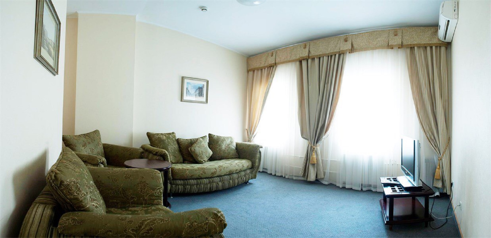 B60 Hotel
