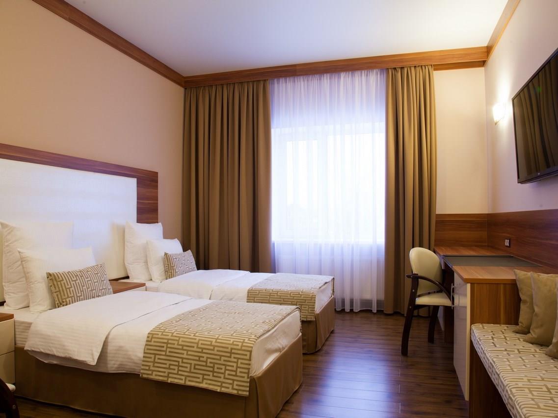 Angel Hotel