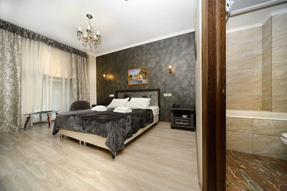 Angelina Hotel