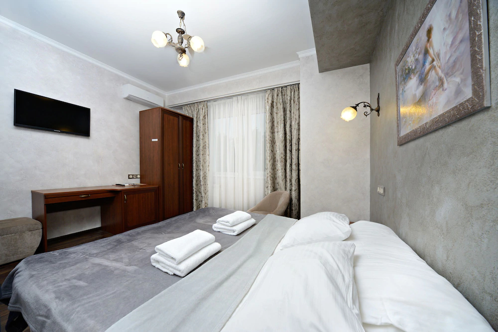 Angelina Hotel