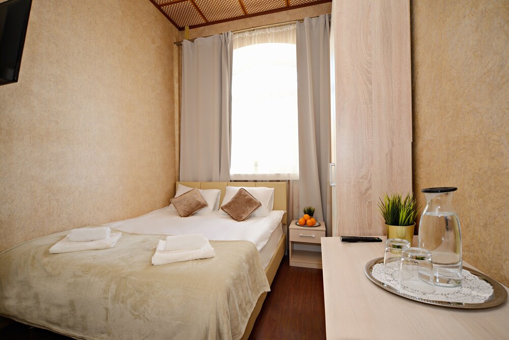 Apelsin Pushkinskaya