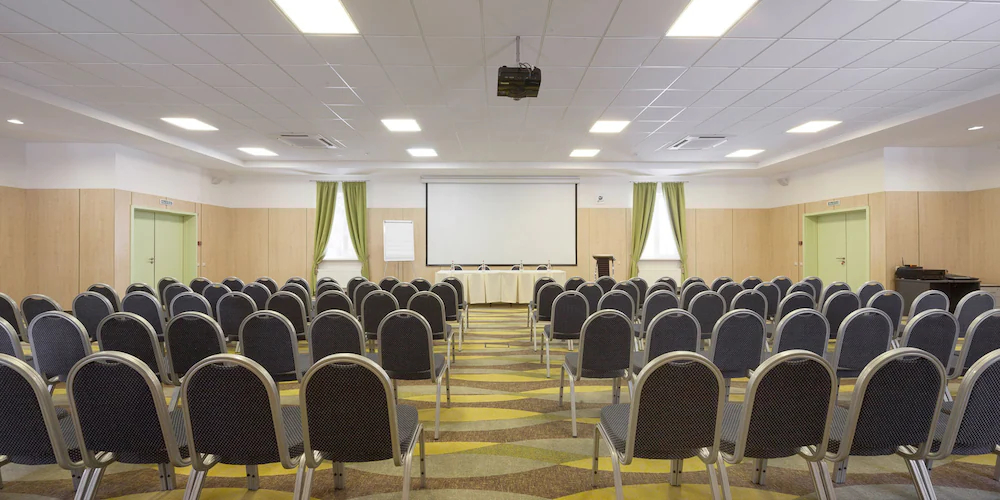 Arthurs Village & Spa Hotel