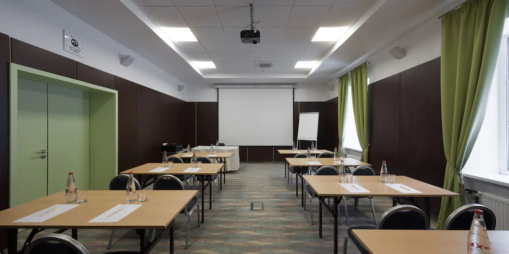 Arthurs Village & Spa Hotel