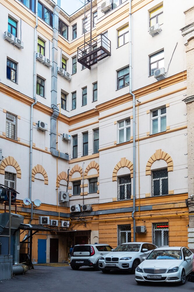Axis.Moscow Arbat