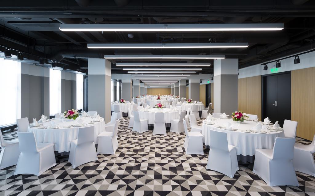 AZIMUT Hotel Smolenskaya Moscow