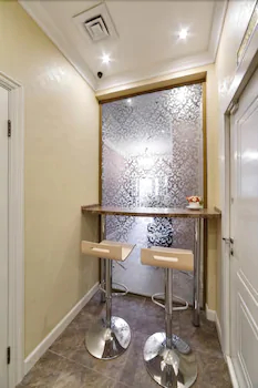 Boutique Hotel Demary