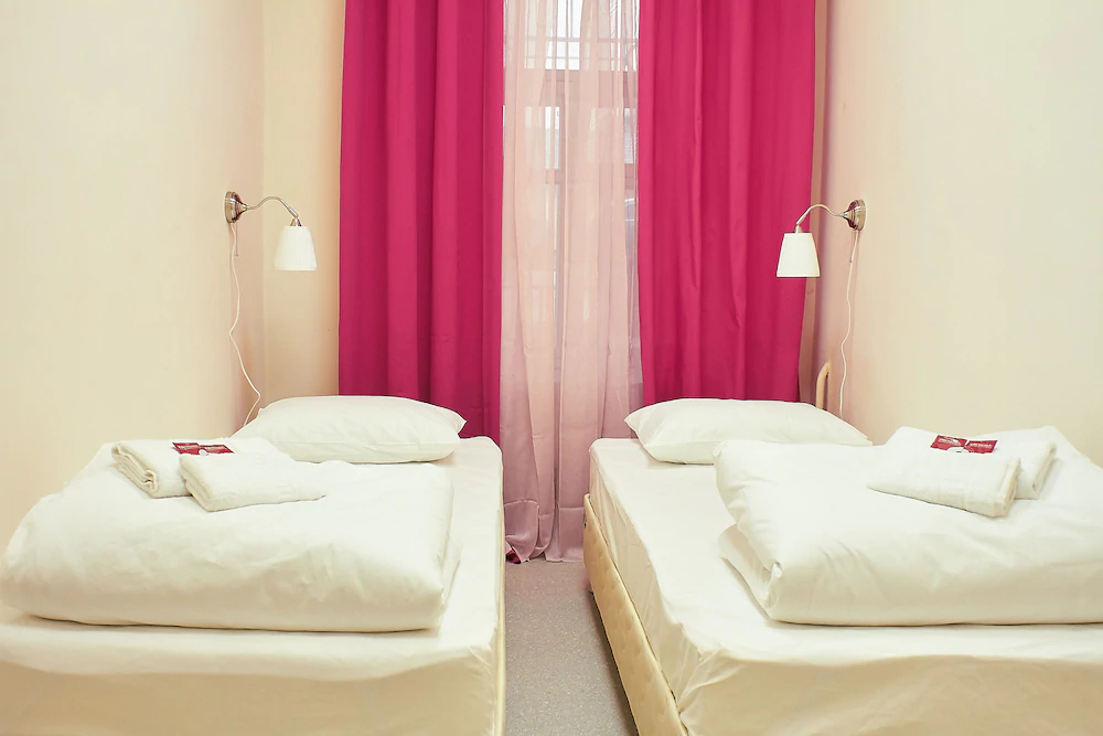 ArtCapsule Hostel