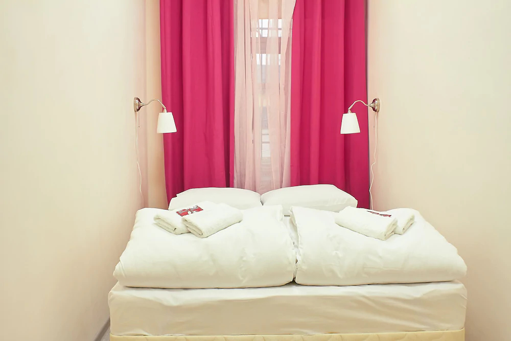 ArtCapsule Hostel
