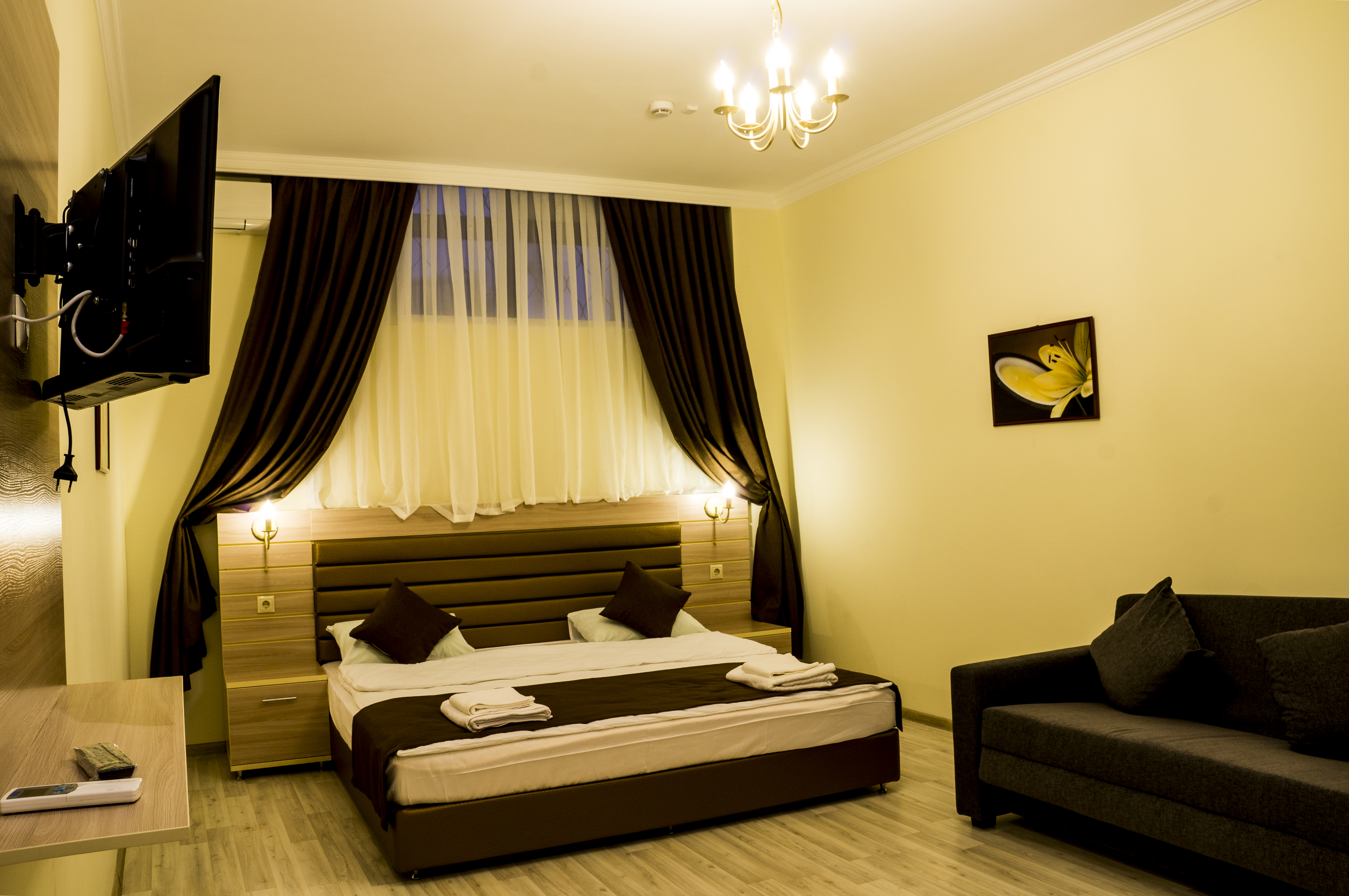 City Life Hotel