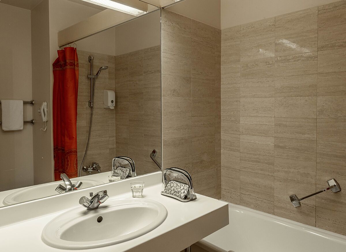 Cosmos Moscow VDNH Hotel