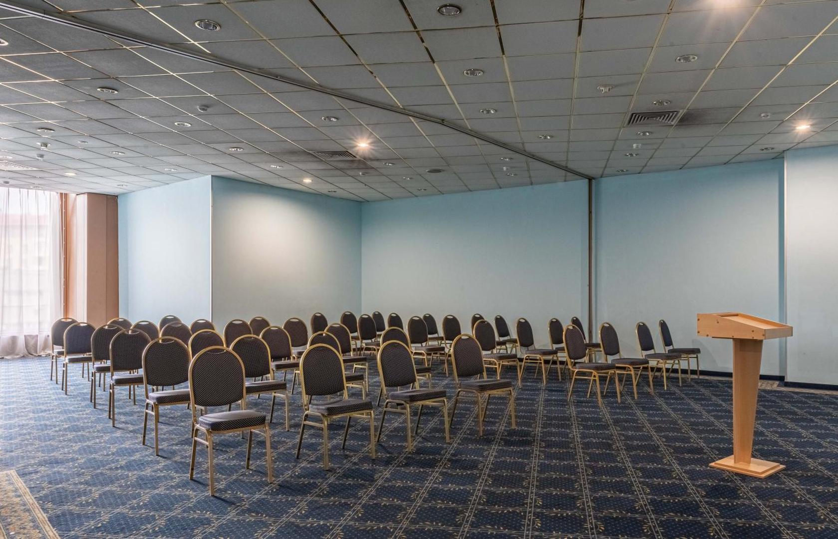 Cosmos Moscow VDNH Hotel