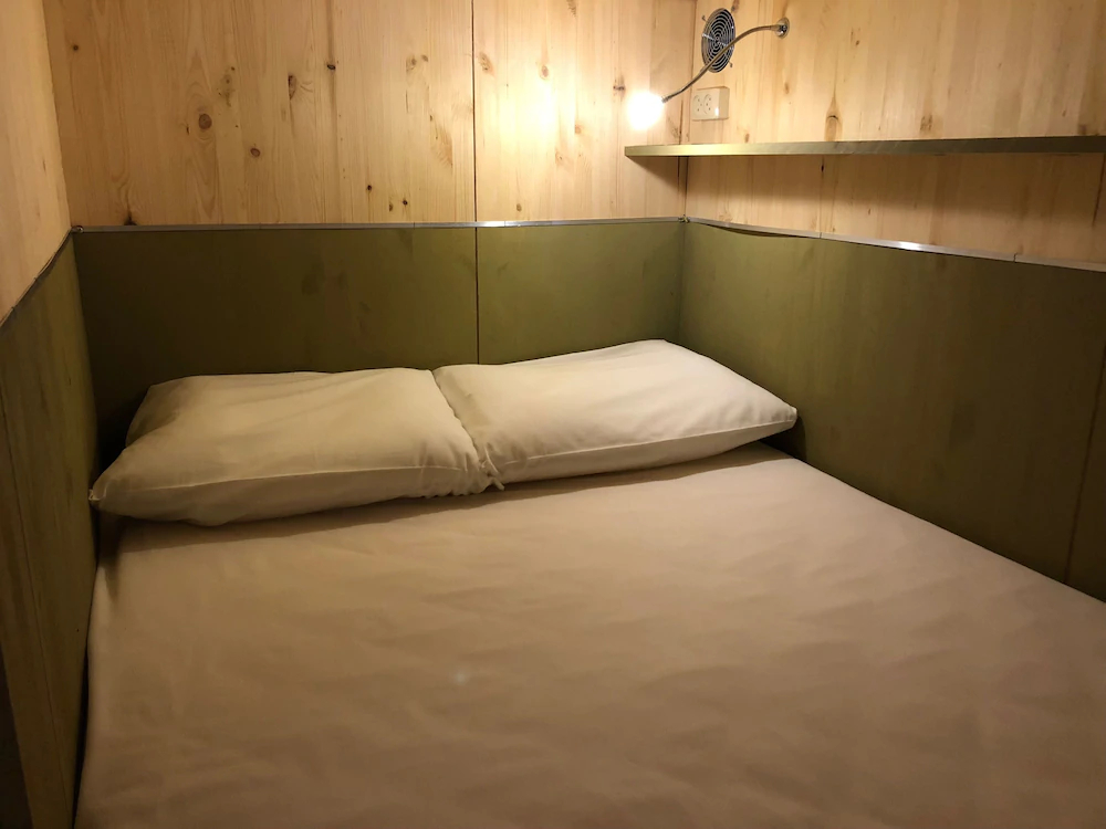 Croissant Bakery and Hotel