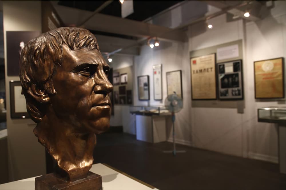 Croissant Bakery and Hotel