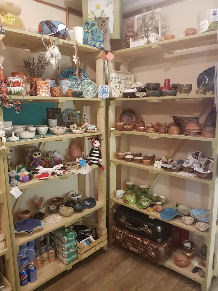 Croissant Bakery and Hotel