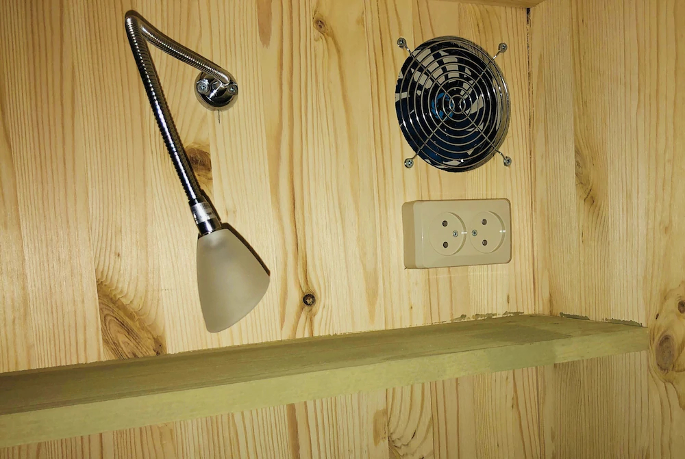 Croissant Bakery and Hotel