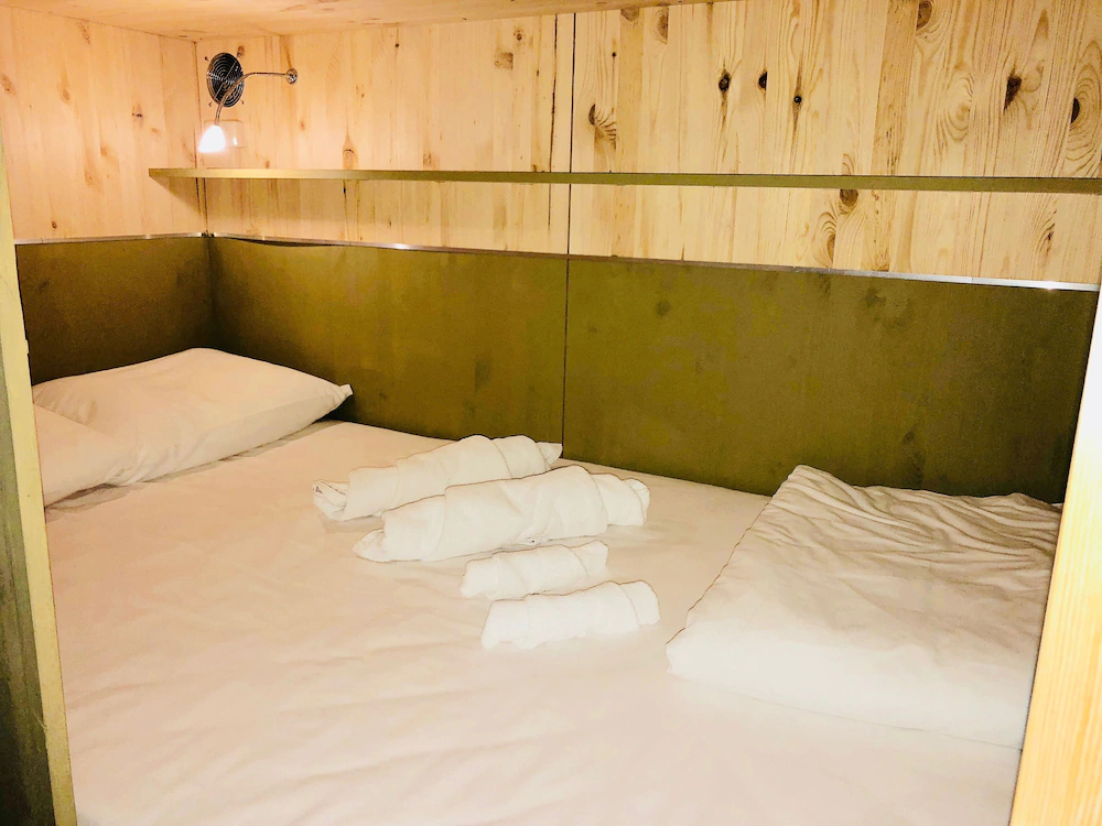 Croissant Bakery and Hotel