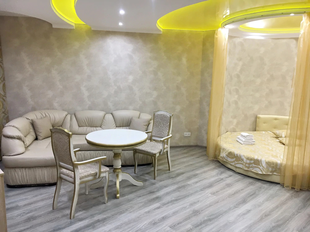 Erzi Club Hotel