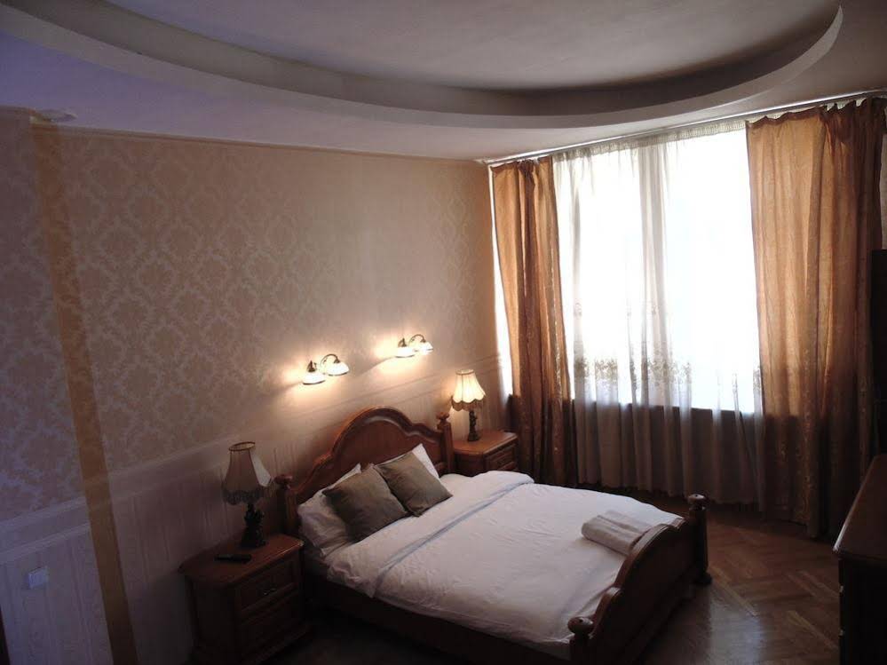 Galaxy Hotel