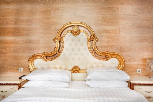 Gallery Grand Hotel
