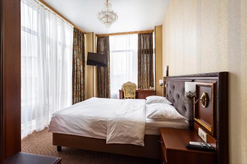 Gallery Grand Hotel