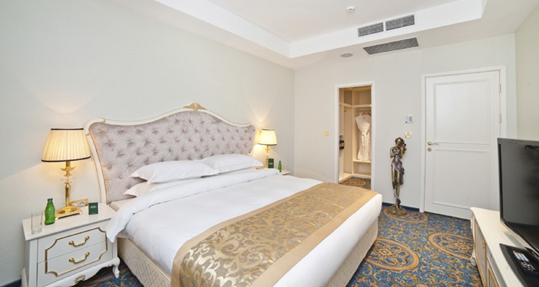 Greenwood Hotel
