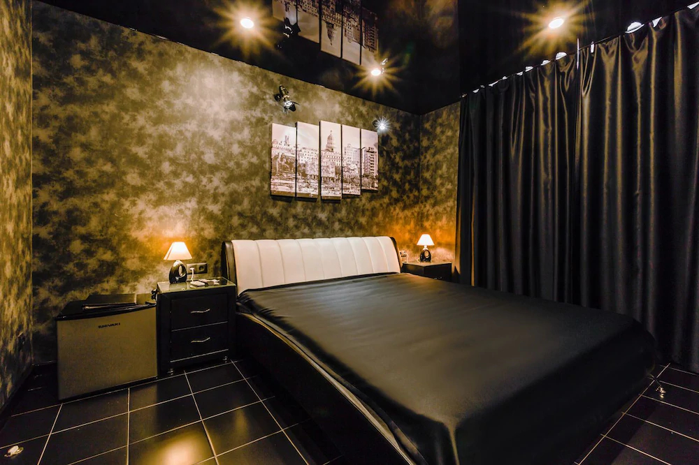 Grey Hotel
