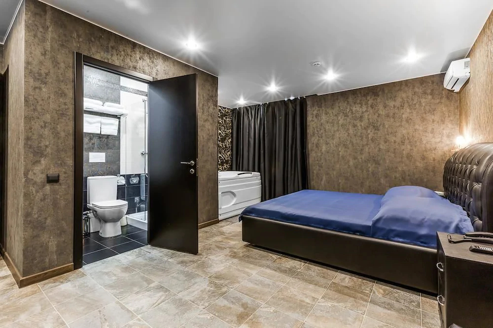 Grey Hotel