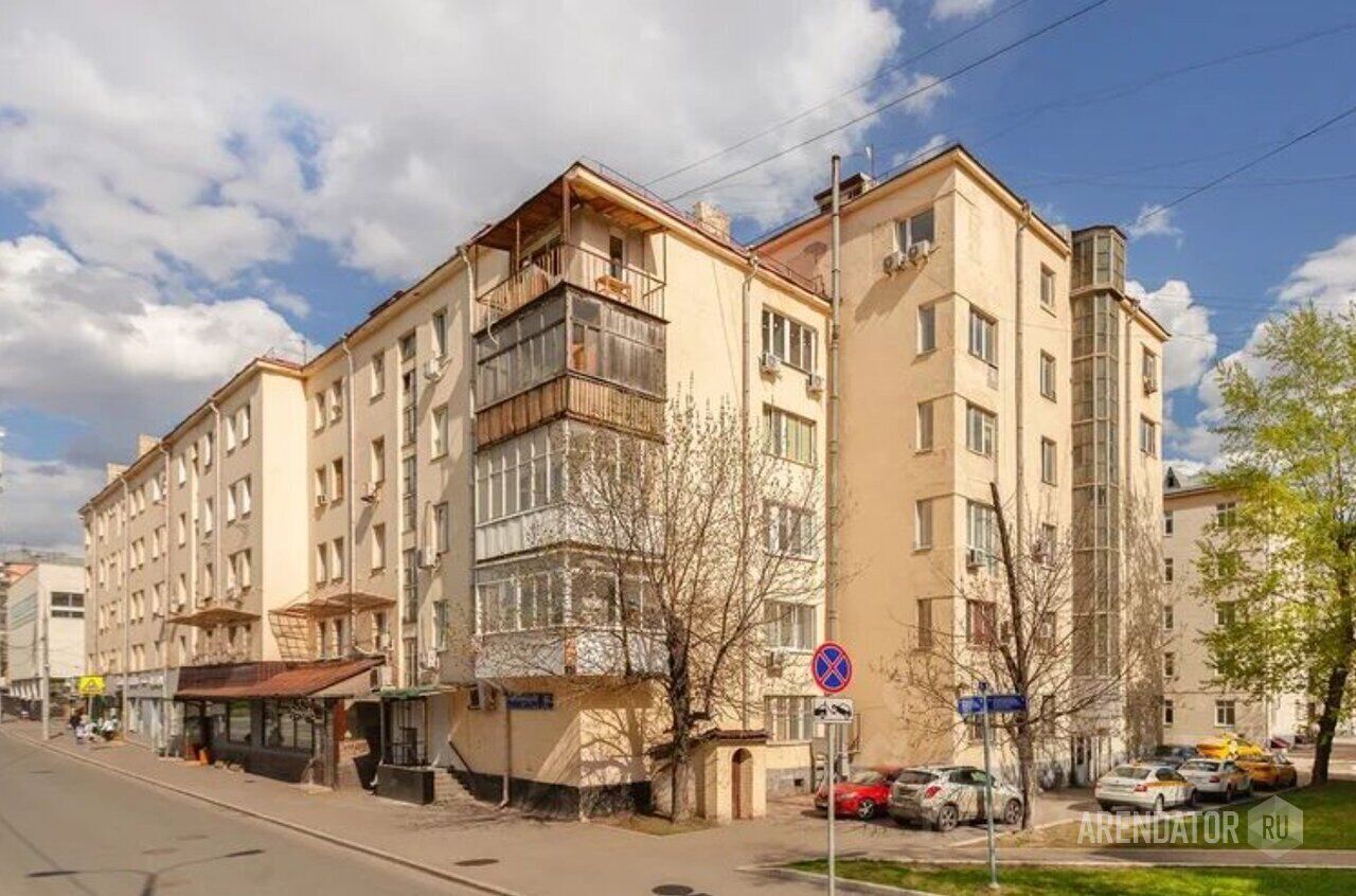 Hanaka on Avtozavodskaia 17k1