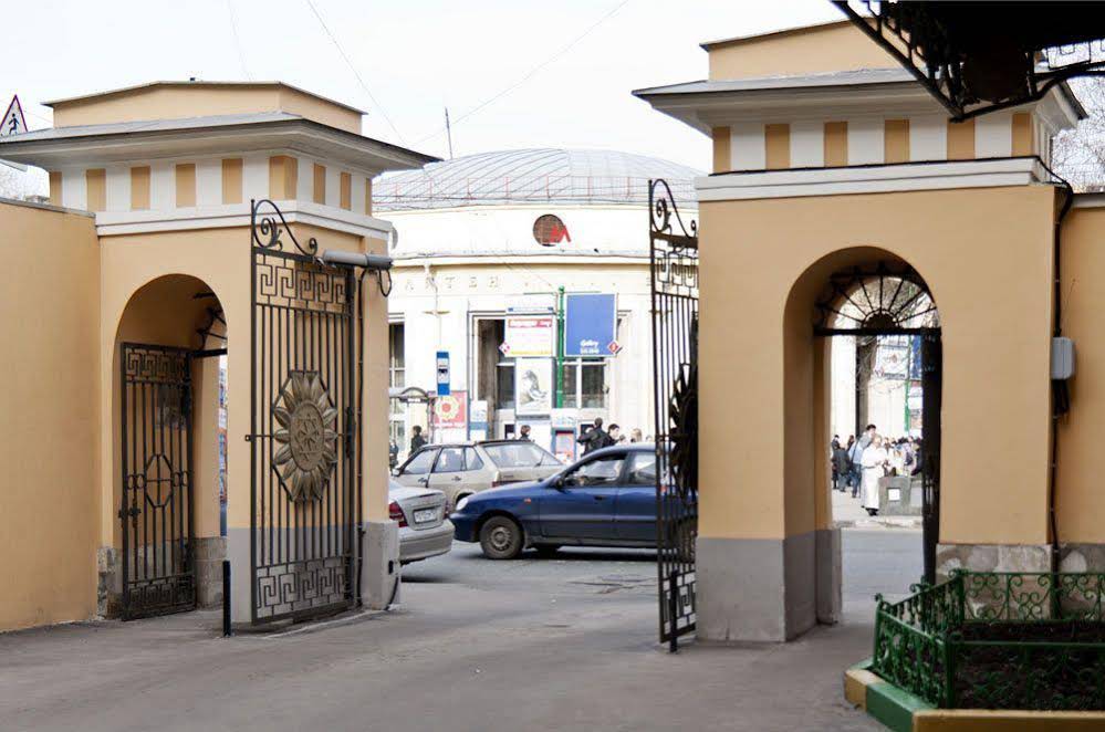 Hostel 3 Penguins on Pyatnitskaya