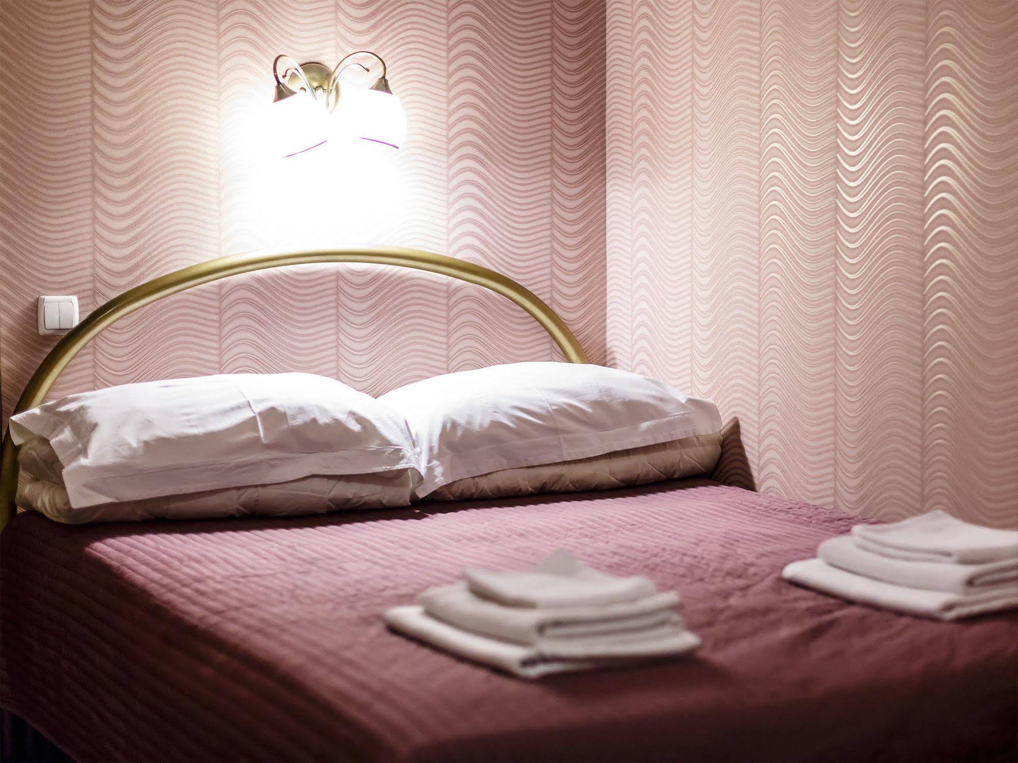 Hostel 3 Penguins on Pyatnitskaya