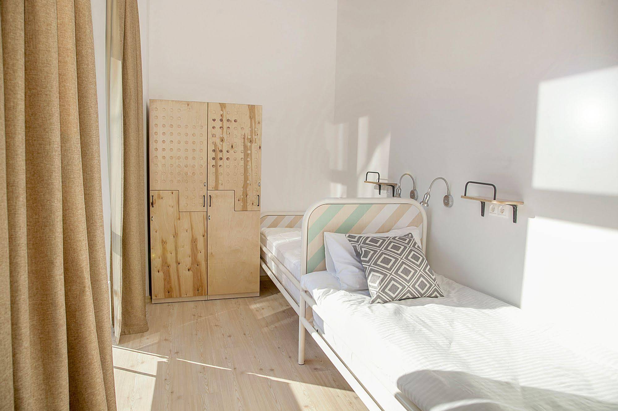 Hostel Netizen