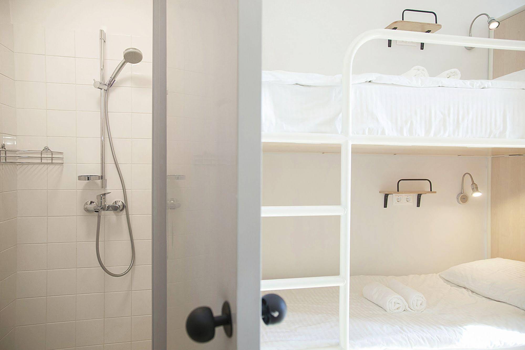 Hostel Netizen