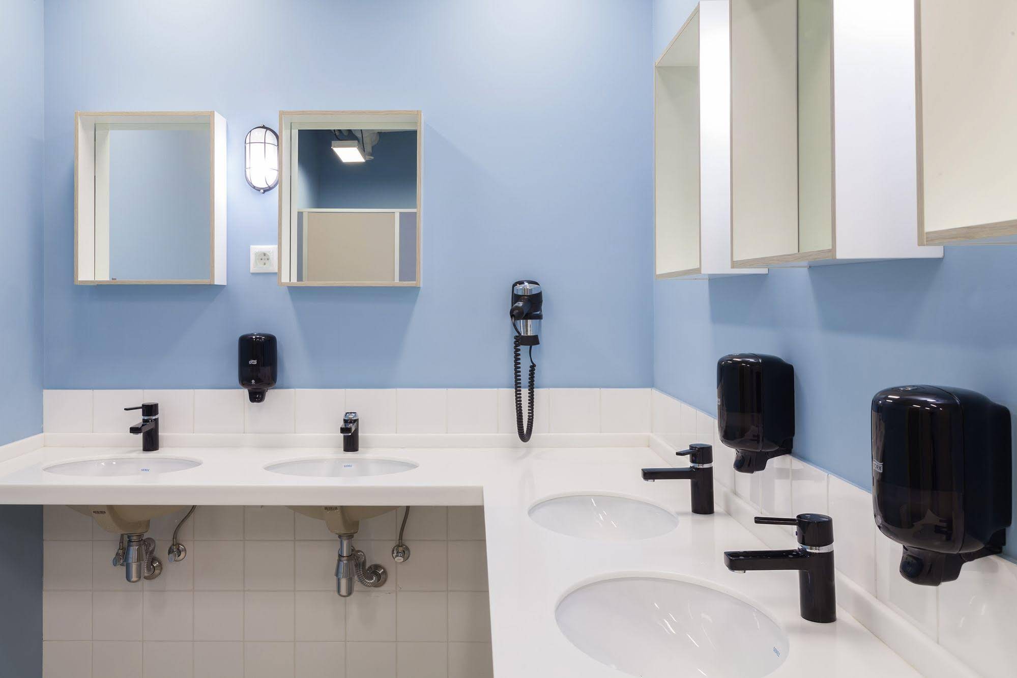 Hostel Netizen