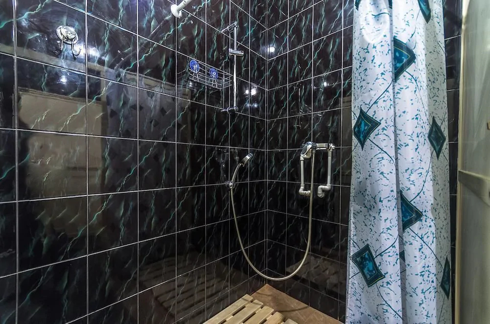 Hostel Time at the Red Gate