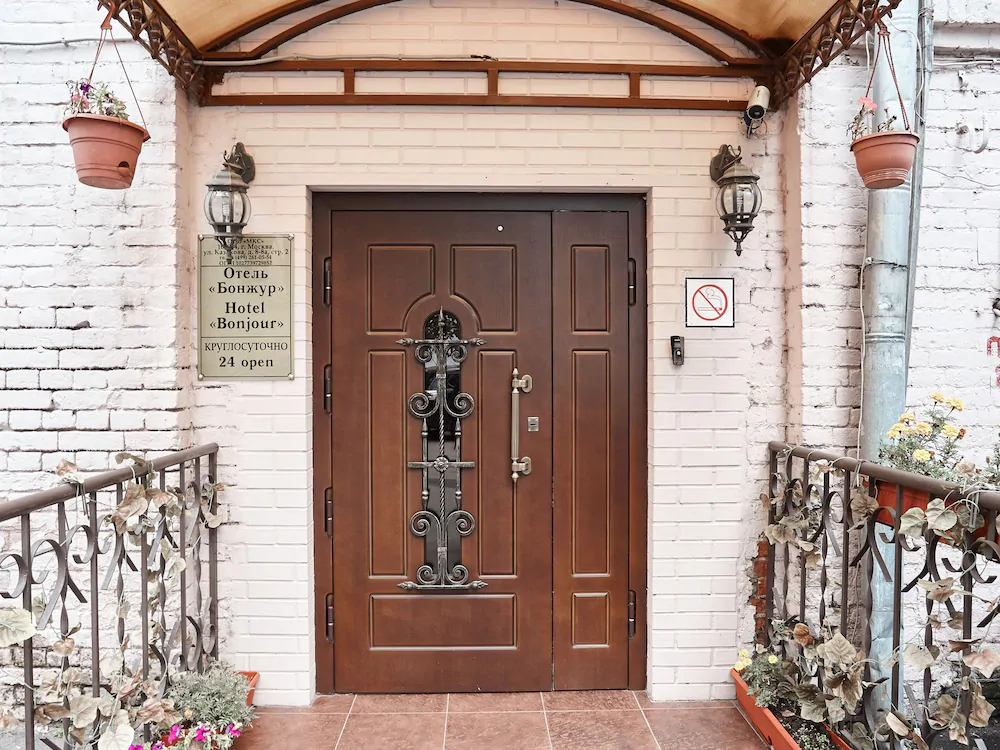 Hotel Bonjour at Kazakova