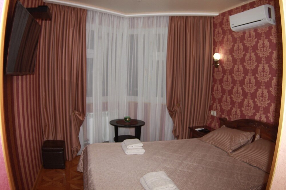 Hotel Day and Night On Profsoyuznoy