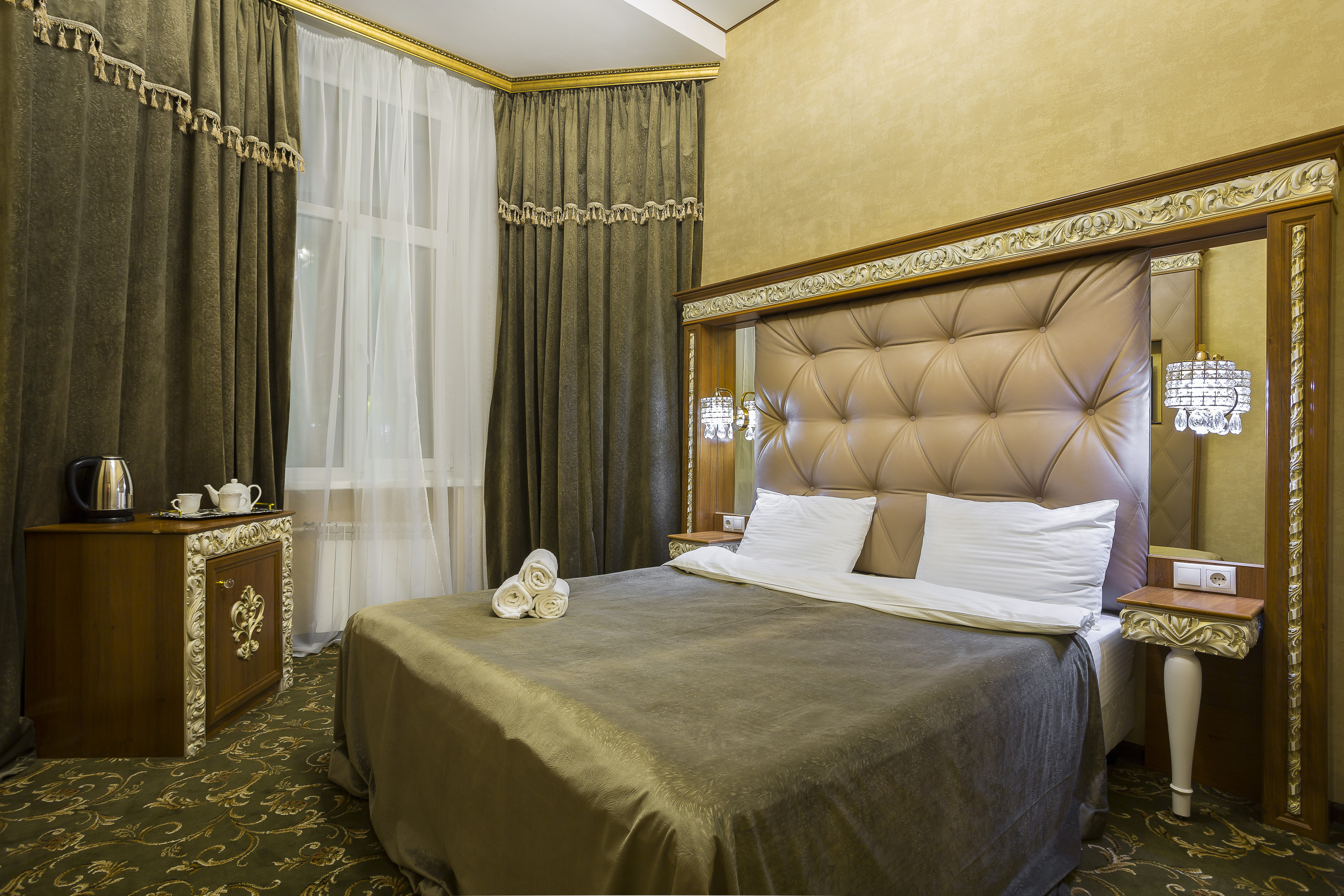 Hotel Empire