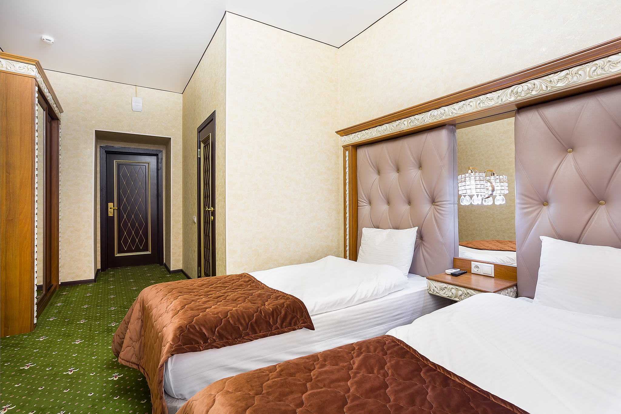 Hotel Empire