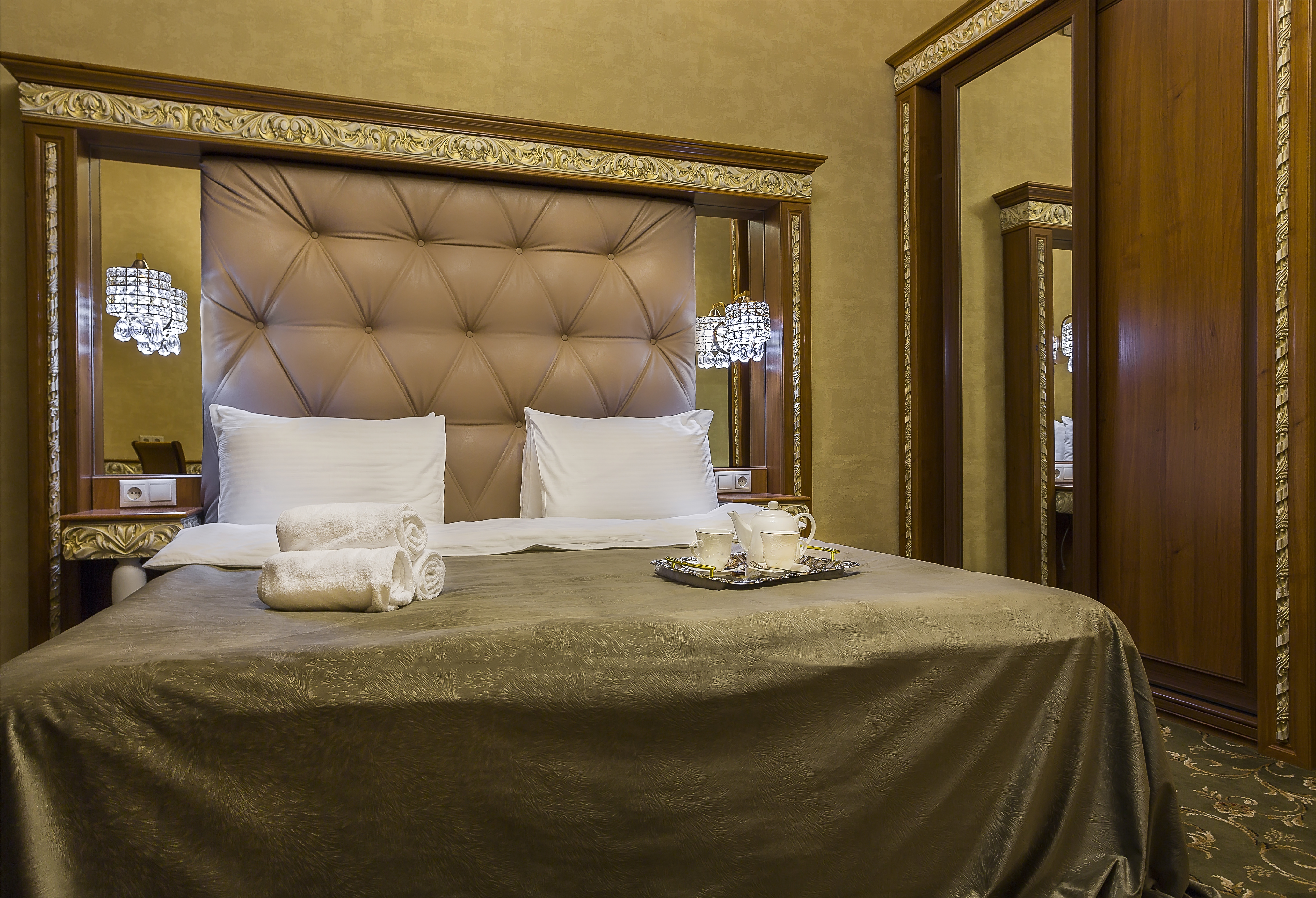 Hotel Empire