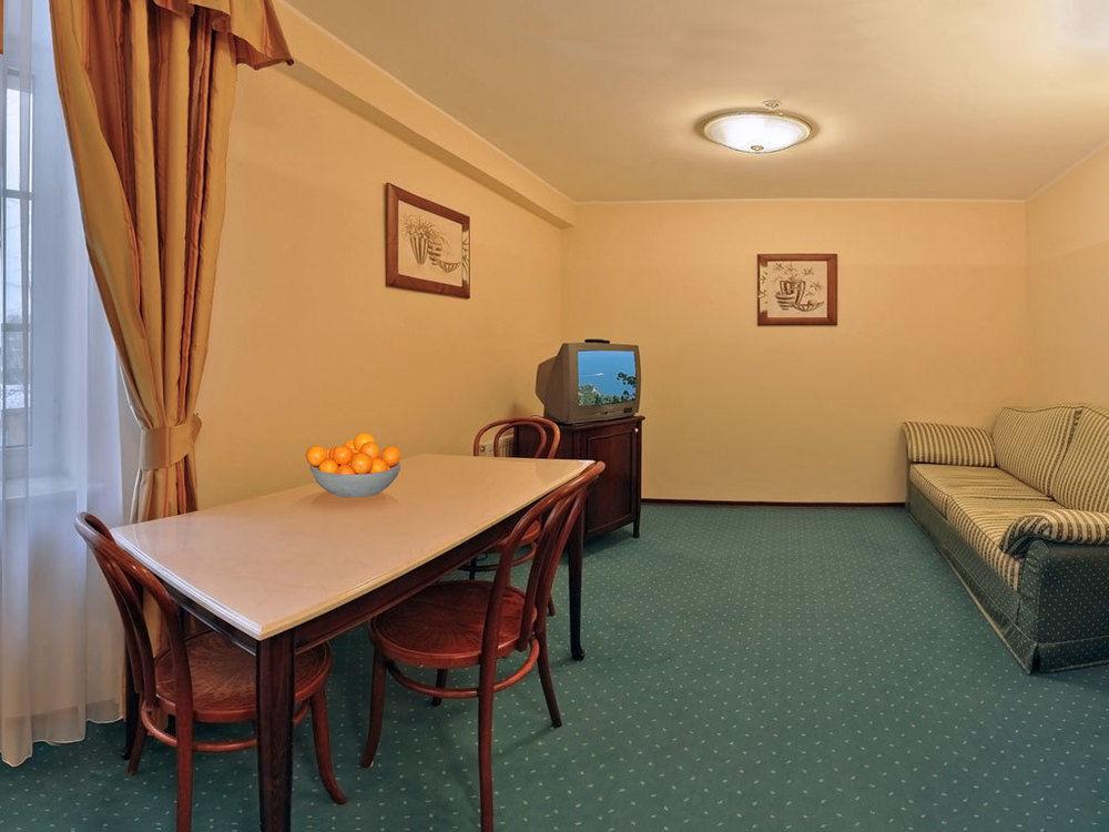 Hotel Medea
