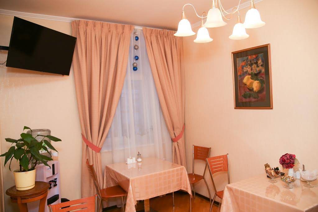 Hotel Ozerkovskaya