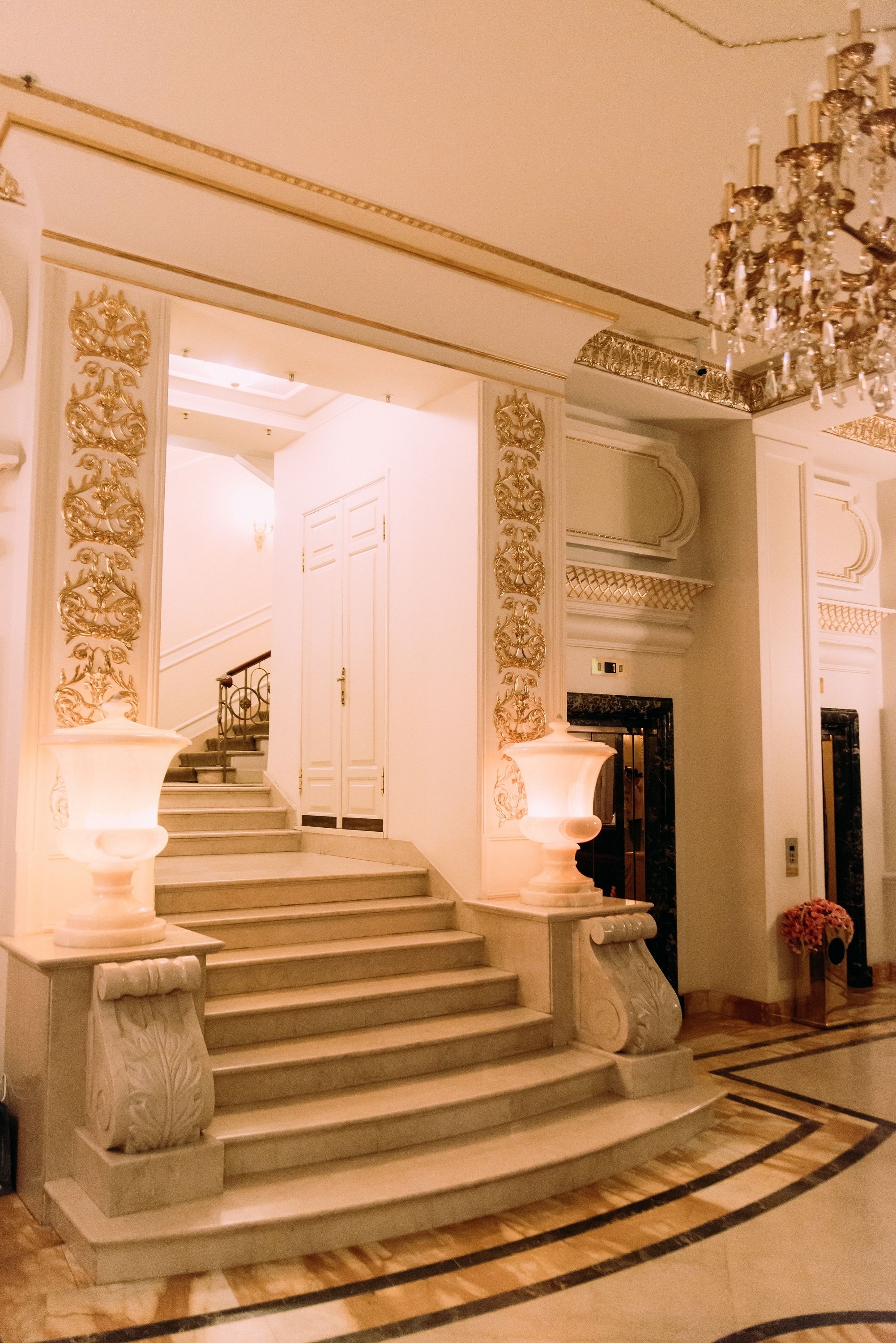 Hotel Savoy