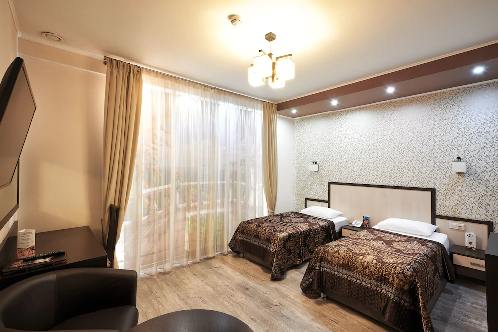 Hotel Tayozhny