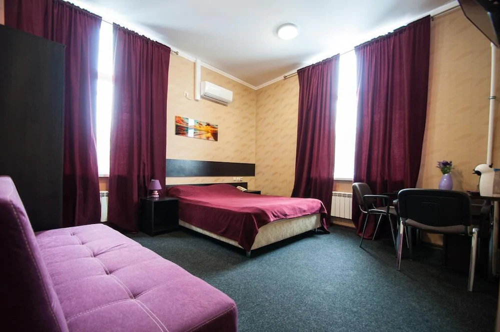 Hotel Voyager