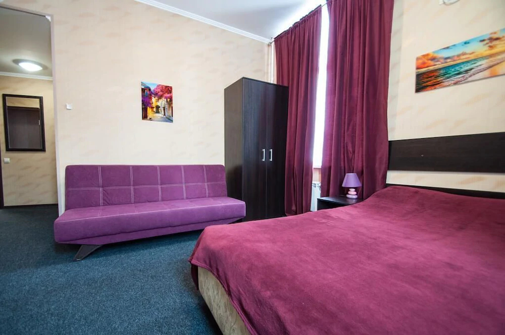 Hotel Voyager